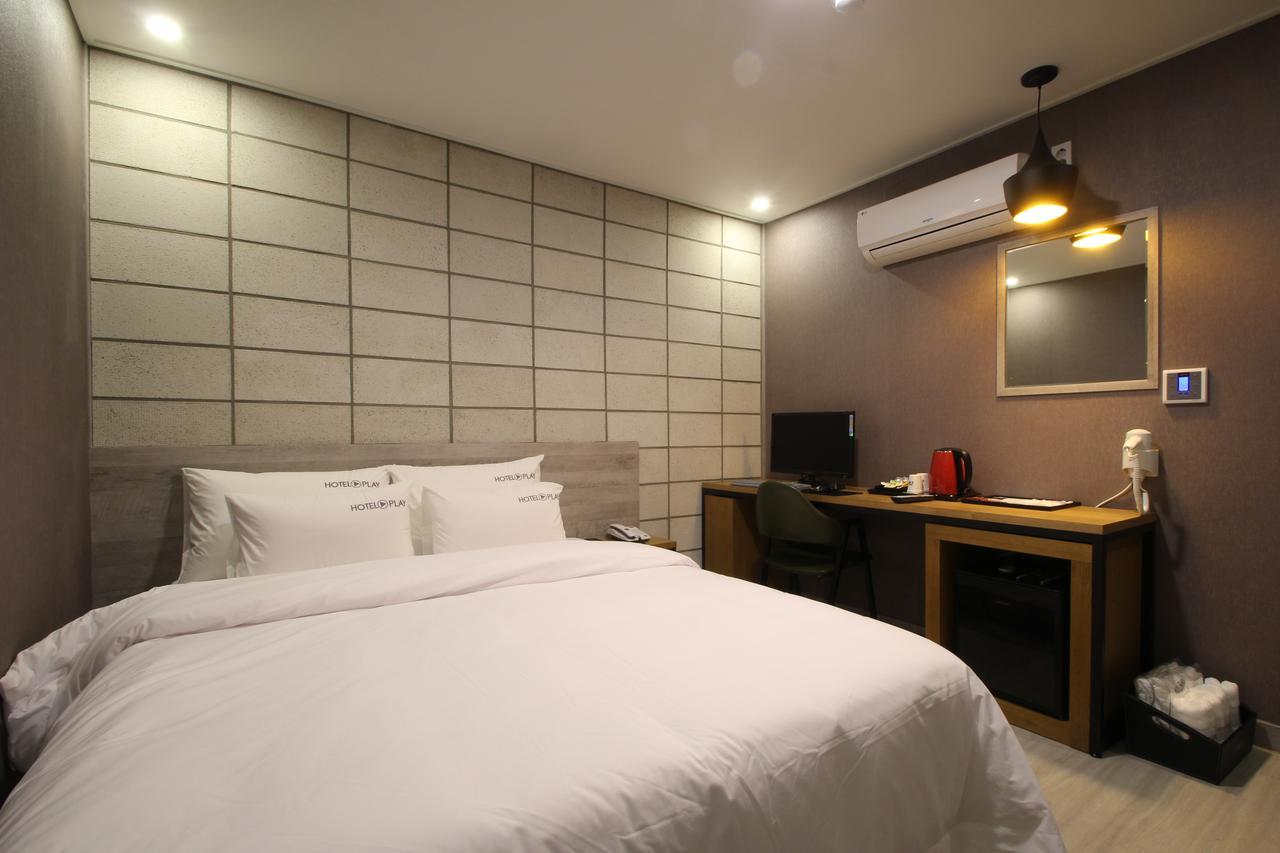 פוהאנג Hotel Play מראה חיצוני תמונה